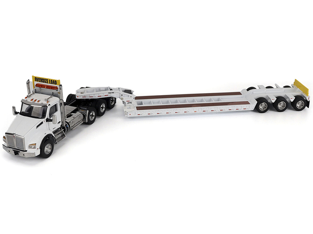 Kenworth T880 SBFA Tridem Truck with Trail King HDG Lowboy Trailer