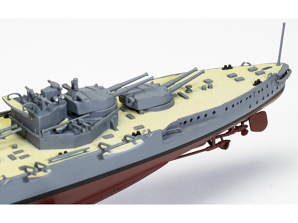 Level 3 Model Kit HMS Iron Duke Frigate 