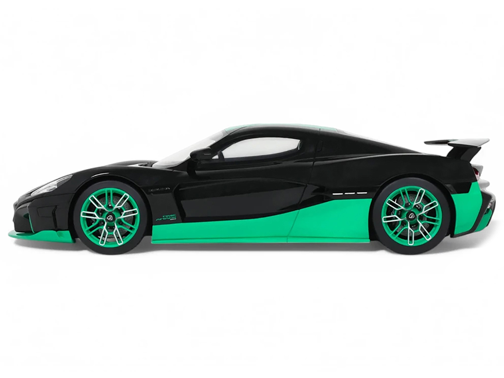 リマック NEVERA GT SPIRIT リミテッドエディション 1:18 2023 Rimac Nevera Black with Green Stripes 1/18 Model Car by GT Spirit