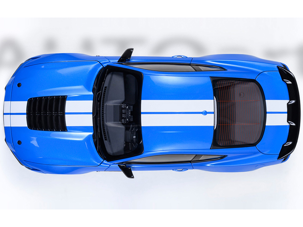 Ford Mustang Shelby GT500 Grabber Blue with White Stripes 1/18