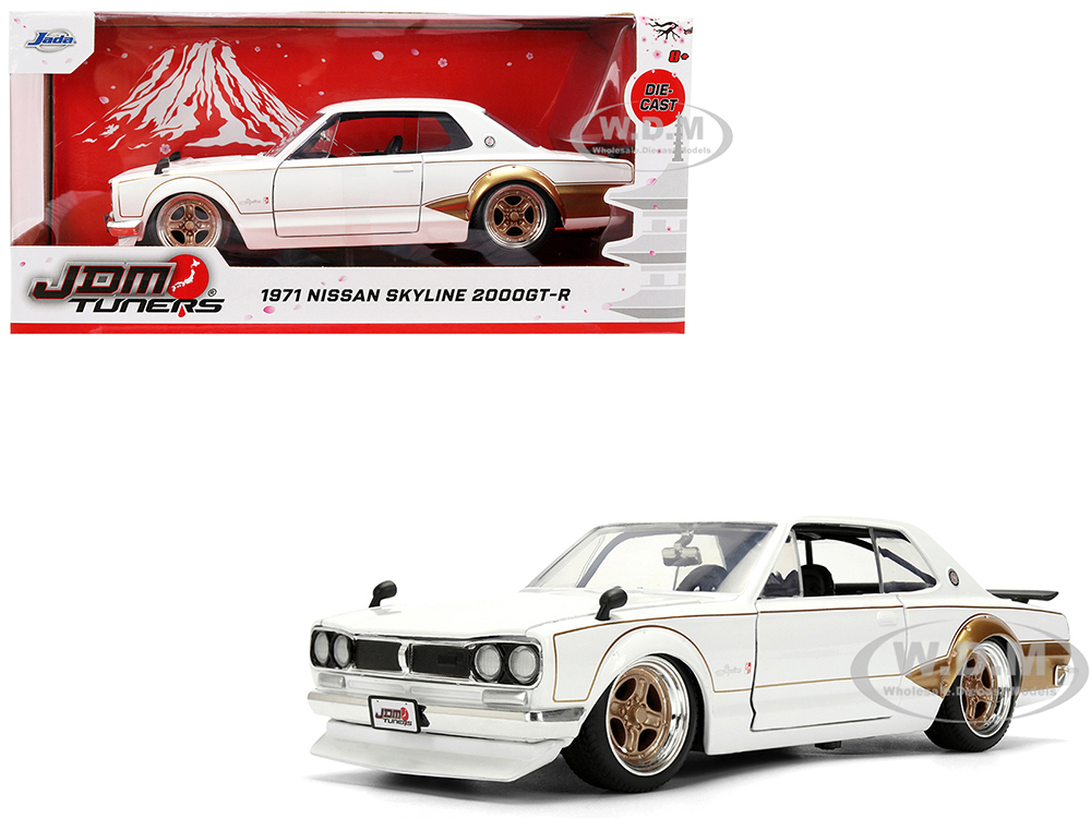 1/43エブロNissan Skyline GT-R 1971 WHITE 1971 Nissan Skyline 2000GT-R RHD (Right Hand Drive) White with