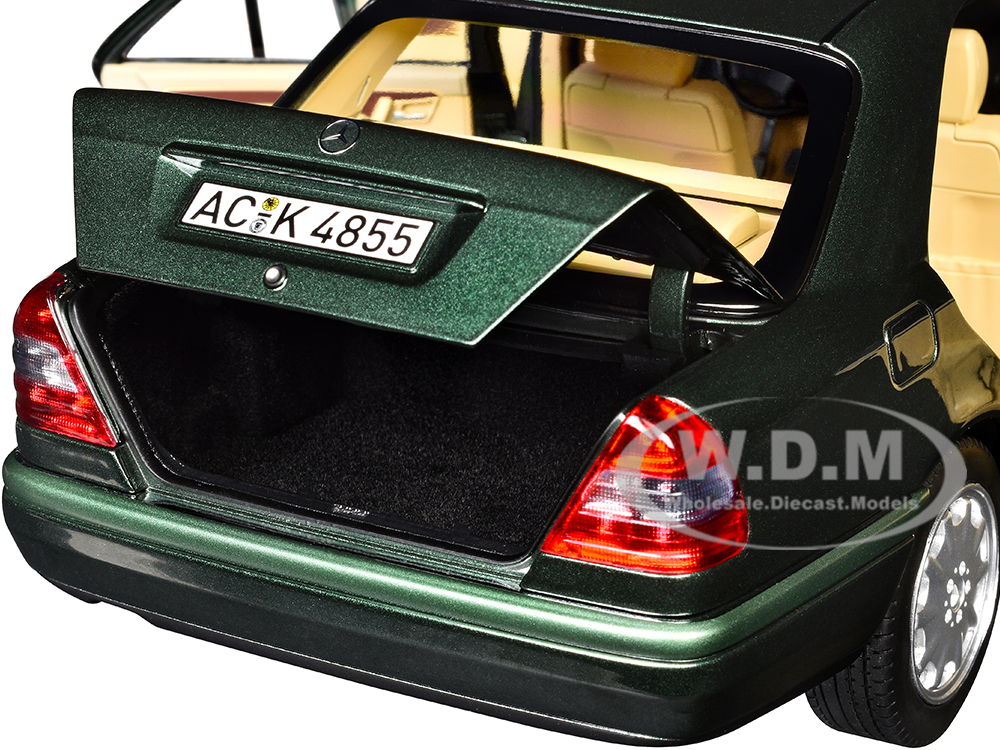 1993 Mercedes-Benz C-Class Malachite Green Metallic 1/18 Diecast