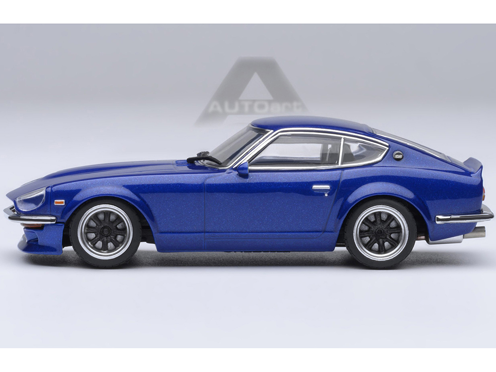 マキ様　ブルー Nissan Fairlady Z RHD (Right Hand Drive) 