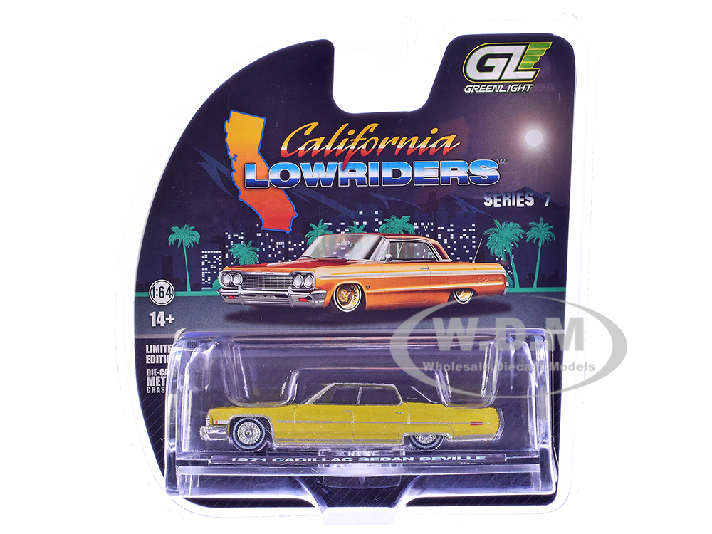 1971 Cadillac Sedan Deville Lowrider Gold Metallic with Black Top
