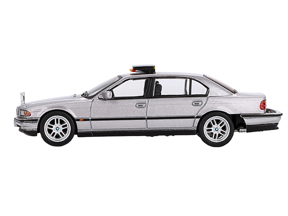 007  750iL(1/43スケール)　ミニカーコレクション BMW 750IL Gray Metallic 007 James Bond 