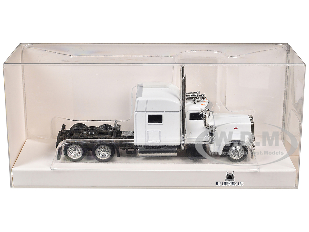 Peterbilt 389 Truck Tractor with Sleeper Cab White 1/87 (HO