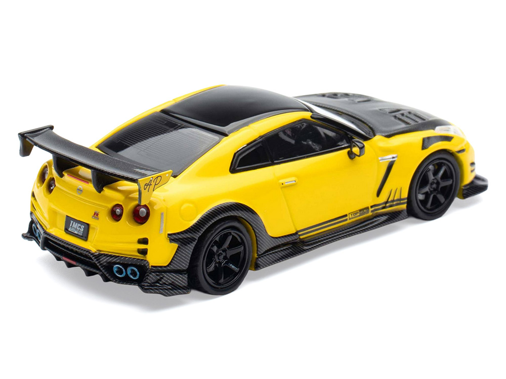 Nissan GT-R (R35) RHD (Right Hand Drive) Yellow with Carbon Hood