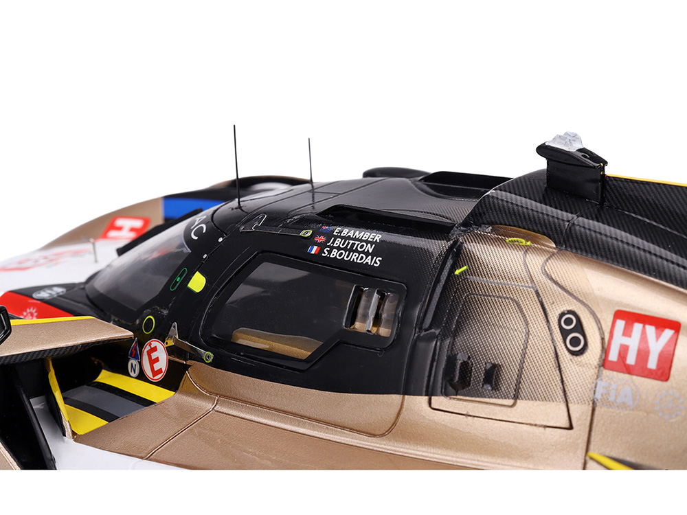 Cadillac V-Series.R #38 Earl Bamber - Sebastien Bourdais - Jenson