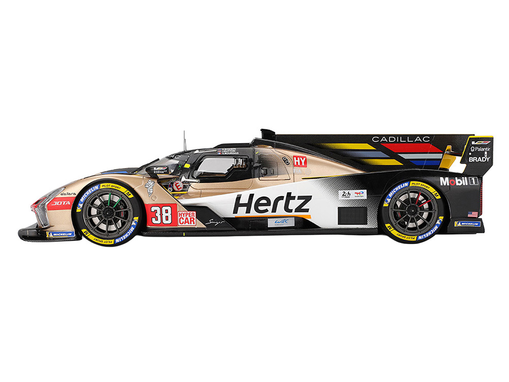 Cadillac V-Series.R #38 Earl Bamber - Sebastien Bourdais - Jenson