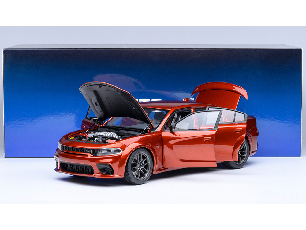 Dodge Charger SRT Hellcat Redeye Sinamon Stick Metallic 1/18 Model