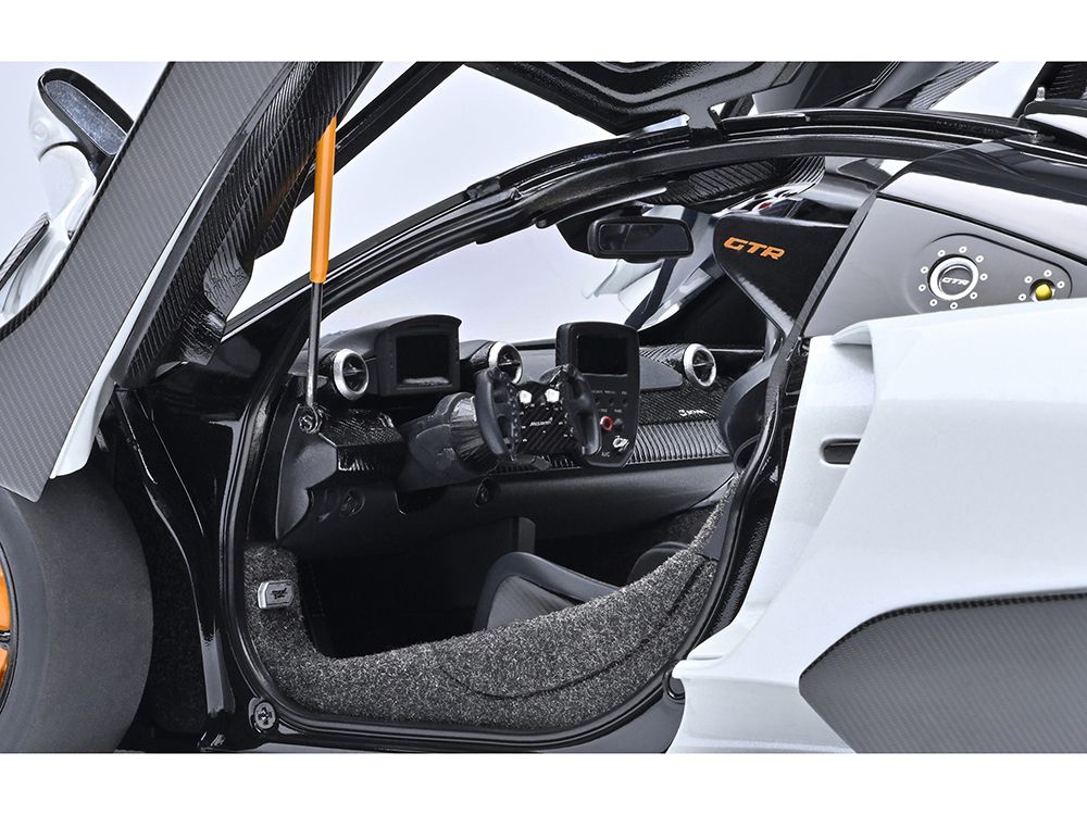 McLaren Senna GTR Silica White with Black Top 1/18 Model Car by