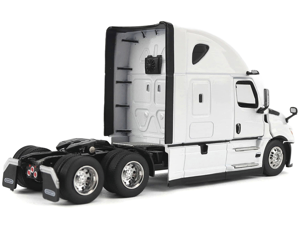 2025 Freightliner Cascadia Gen-5 Sleeper Cab Truck Tractor Winter