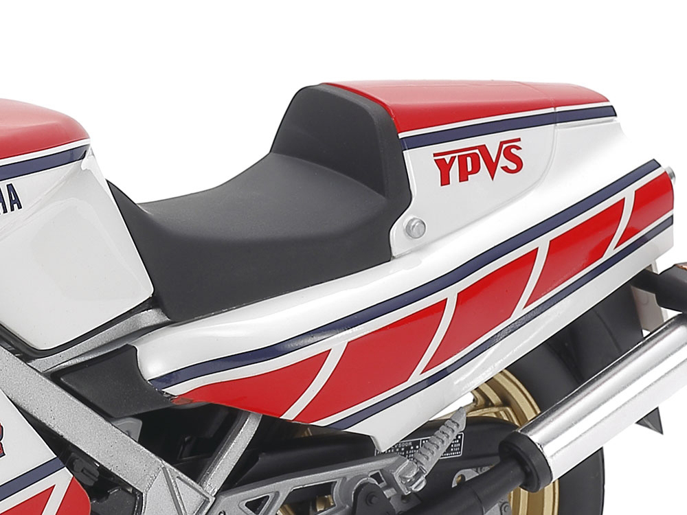 Model Kit Yamaha RZV500R Motorcycle 1/12 Scale Model by Tamiya