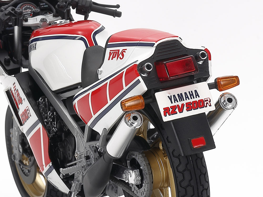 Model Kit Yamaha RZV500R Motorcycle 1/12 Scale Model by Tamiya