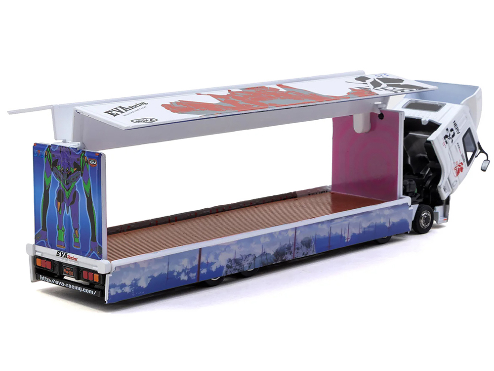 Mitsubishi Fuso Super Great Truck with Transporter 