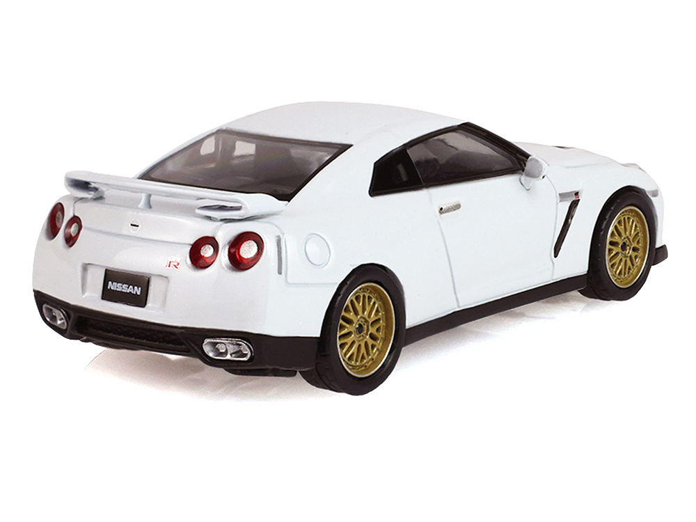 2007 Nissan GT-R (R35) Pearl White with Gold Wheels 