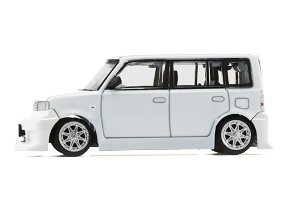 Toyota bB 2000 Van White with Extra Accessories 1/64 Diecast Model