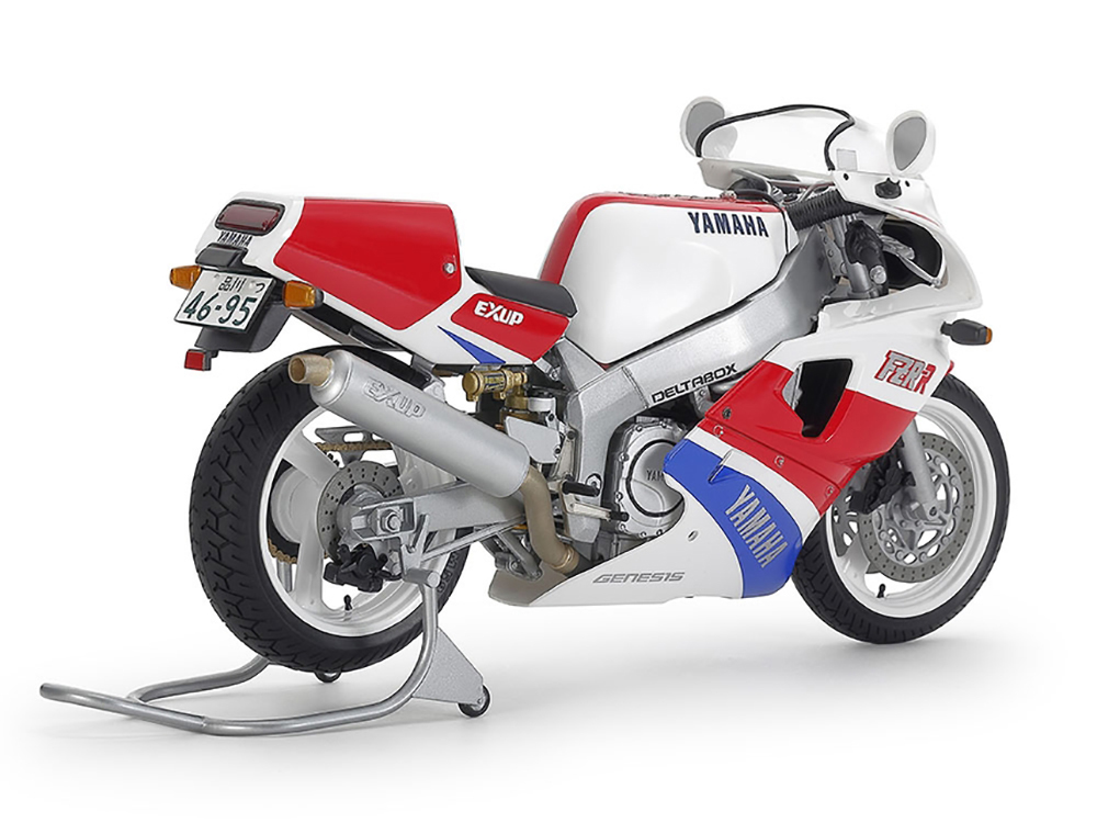 タミヤ1/12スケール ヤマハFZR750R0W01完成品 Model Kit Yamaha FZR750R OW01 Motorcycle 1/12 Scale Model by Tamiya