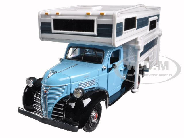 1941 Plymouth Pickup Truck Camper Shell Light and White 1:24 model Motormax