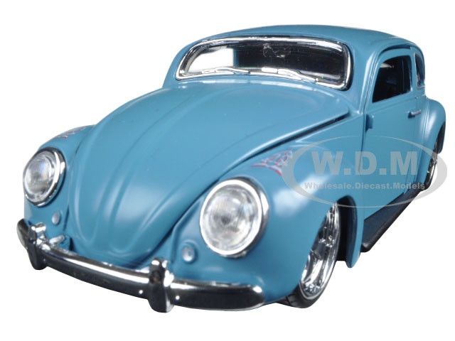 Volkswagen Beetle Blue "Outlaws" 1/24 Diecast Model Car by Maisto
