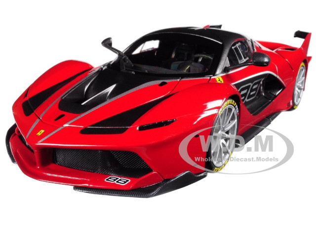 Ferrari FXX-K #88 Red "Signature Series" 1/18 Diecast Model Car by Bburago