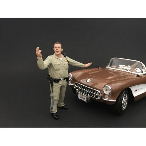 Highway Patrol Officer Directing Traffic Figurine / Figure For 1:24 Models by American Diorama