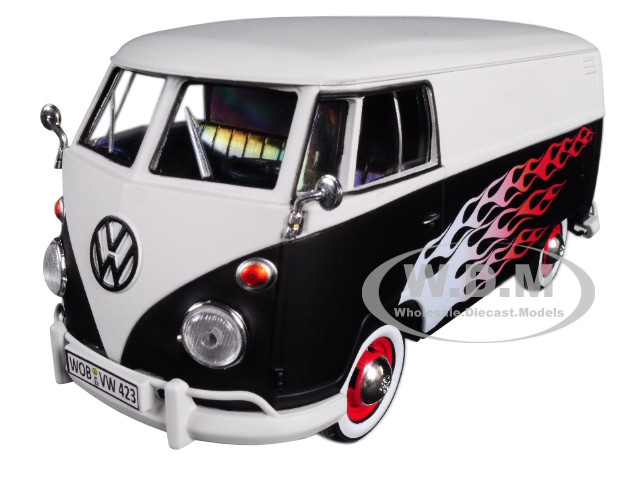 Volkswagen Type 2 (T1) Delivery Van Flames 1:24 diecast model Motormax