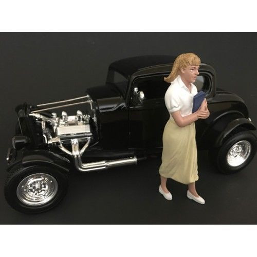American Diorama 1:24 50's Style Figure VIII for 1:24 Scale Models by American Diorama