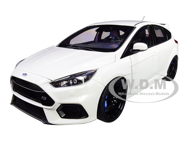 2016 Ford Focus RS Frozen White 1:18 diecast model Autoart