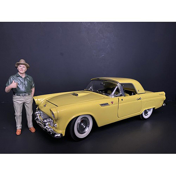 American Diorama 1:18 "Weekend Car Show" Figurine VIII for 1/18 Scale Models by American Diorama