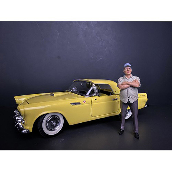 American Diorama 1:24 "Weekend Car Show" Figurine II for 1/24 Scale Models by American Diorama