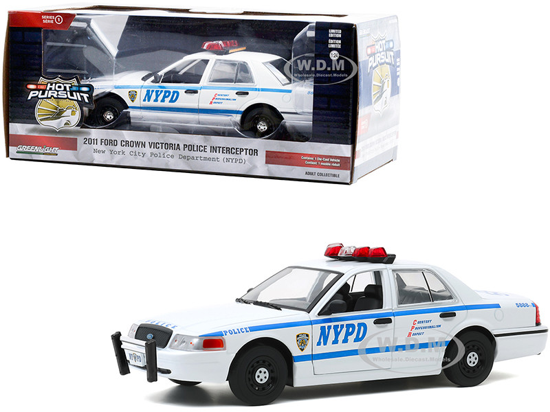 2011 Ford Crown Victoria Police Interceptor New York City Police Department NYPD White Hot Pursuit Series 124 Diecast Model Car by Greenlight 2011 Ford Crown Victoria Police Interceptor New York City Police Department NYPD White Hot Pursuit Series 124 Diecast Model Car by Greenlight
