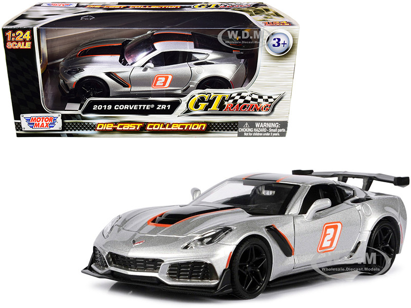Motormax 1:24 2019 Chevrolet Corvette ZR1 #2 Silver with Black and Orange Stripes "GT Racing" Series 1/24 Diecast Model Car by Motormax