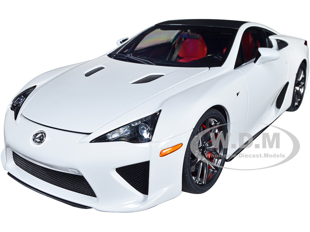 AUTOart 1:18 Lexus LFA Whitest White with Carbon Top 1/18 Model Car by Autoart
