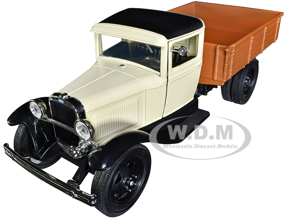1931 Ford AA Pickup Truck and "Platinum Collection" Series Black 1:24 model Motormax