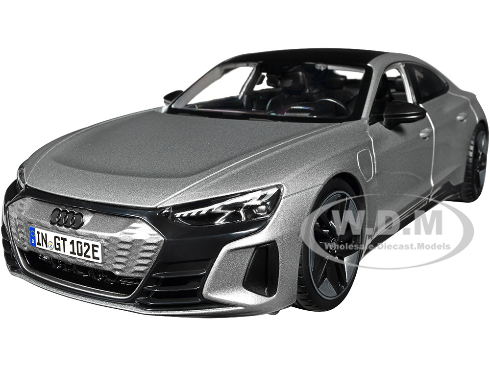 2022 Audi RS e-tron GT Silver Metallic with Sunroof 1/18 Diecast Model Car by Bburago