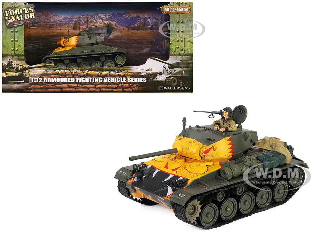 M24 Chaffee Light Tank "Tiger Face, 79th Tank Btn, Han River, South Korea" (1950) United States Army "Armoured Fighting Vehicle" Series 1/32 Diecast M