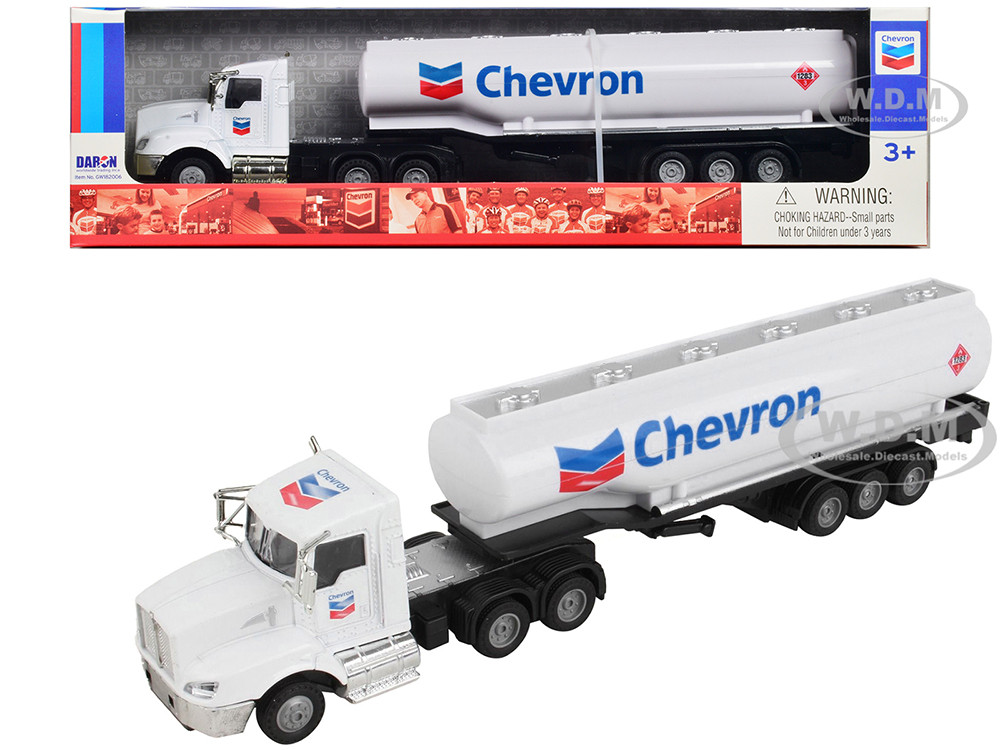 Chevron Tanker Truck "Chevron" White 1:50 model Daron