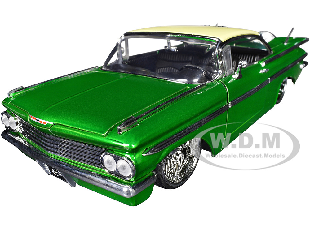 Jada 1:24 1959 Chevrolet Impala Lowrider Green Metallic with Cream Top and DUB Wire Wheels "Street Low" Series 1/24 Diecast Model Car by Jada