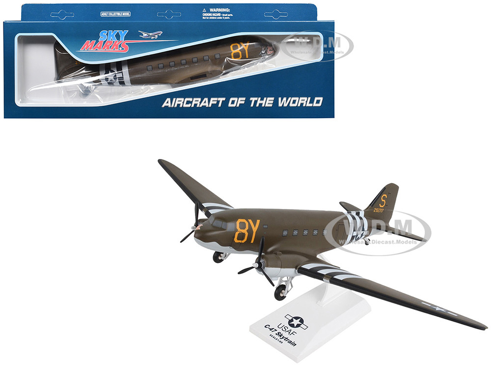 Douglas C-47 Skytrain Transport Aircraft "Stoy Hora, United States Army Air Forces" (292717) Olive Drab (Snap-Fit) 1/80 Plastic Model by Skymarks