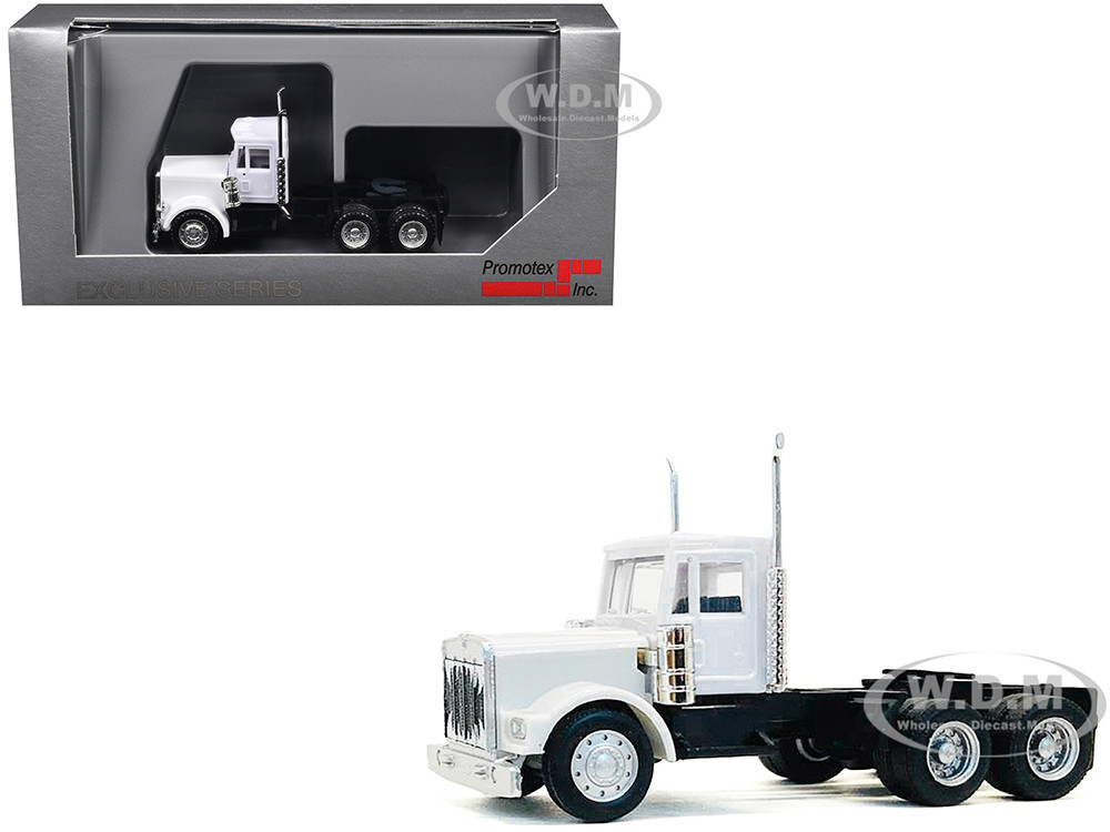 Kenworth W900 Short Day Cab (HO) Plastic White 1:87 model Promotex