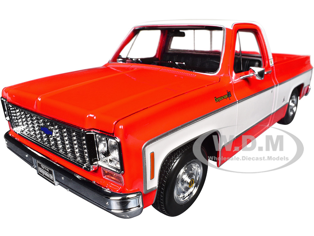 1974 Chevrolet C10 Cheyenne Super Pickup Truck Red and White "Special Edition" Series 1/18 Diecast Model Car by Maisto