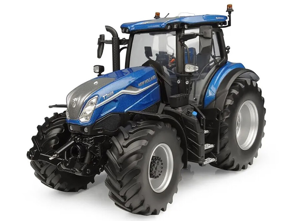 New Holland T7.225 Tractor Blue Power Metallic 1/32 Diecast Model by Universal Hobbies