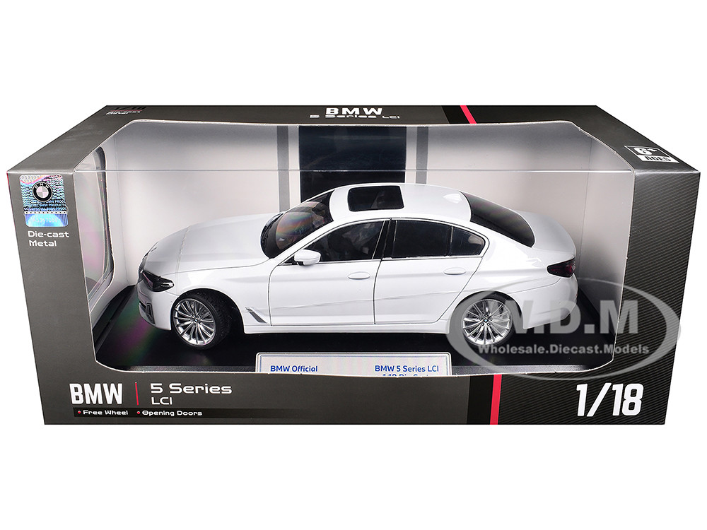 BMW 5 Series LCI White Metallic with Moonroof 1/18 Diecast Model Car by Heimanba