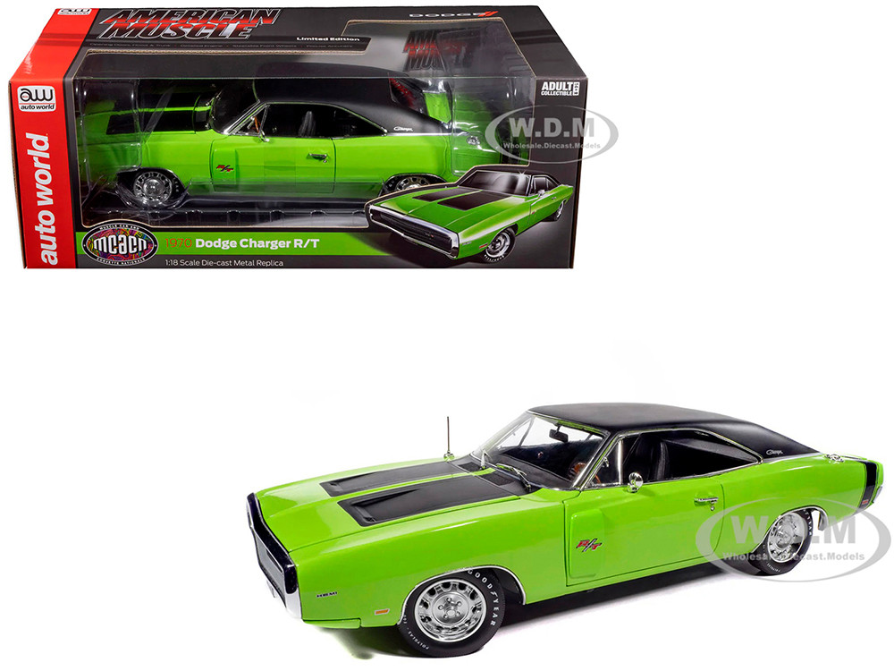 1970 Dodge Charger R/T "Muscle Car & Corvette Nationals" (MCACN) Sublime Green with Black Stripes and Black Vinyl Top "American Muscle" Series 1/18 Di