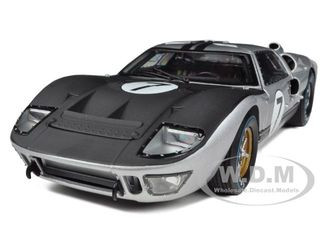 1966 Ford GT-40 MK II #7 Silver 1/18 Diecast Model Car by Shelby Collectibles