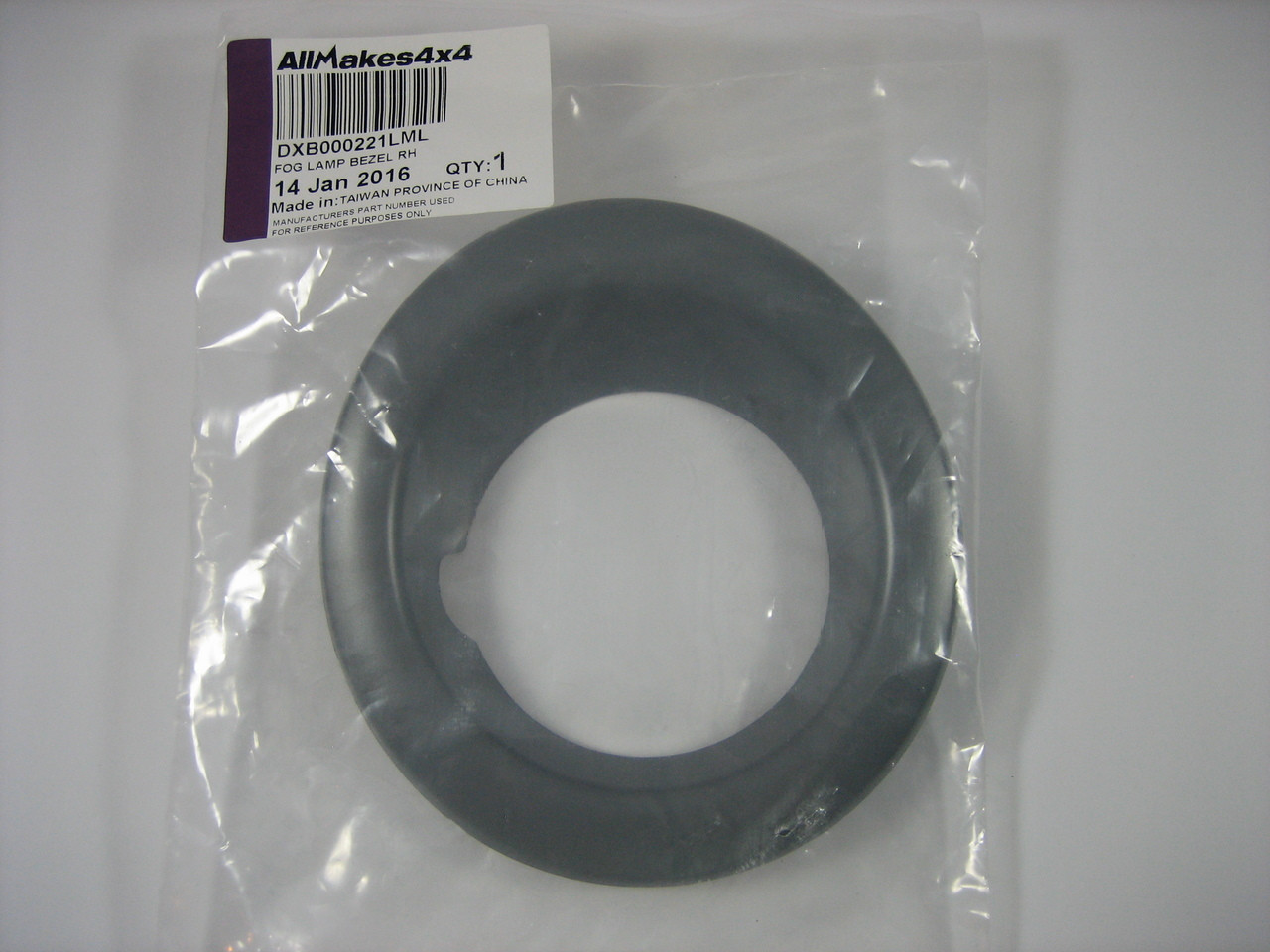 Fog Lamp Bezel - DXB000221LML