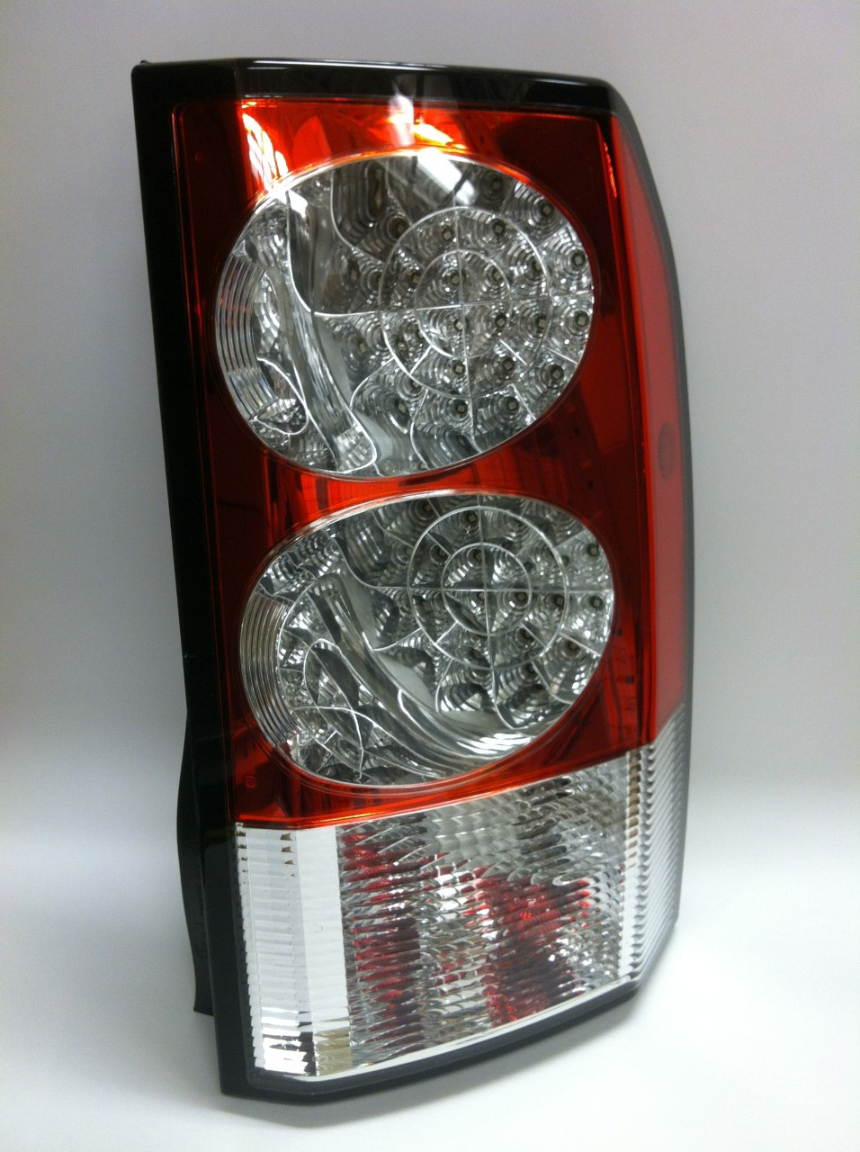 LR4 LED Tail Light Assembly - LR036164