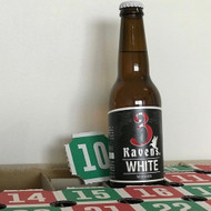 ​It’s day 10 of our Beer Advent Calendar! Today it’s 3 Ravens White Witbier. 