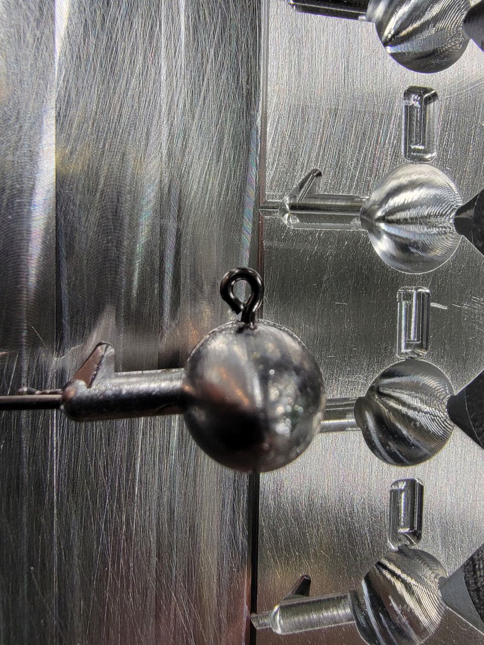 FGF Football Head Jig with 90° Hooks